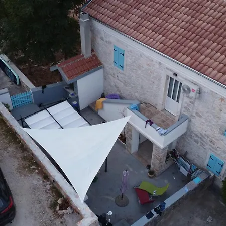 Punta Bjanca Stone House *