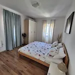 Casa de Férias Punta Bjanca Stone House Veli Rat