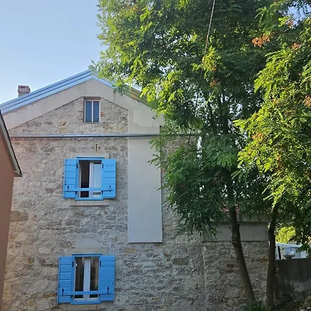 Punta Bjanca Stone House Feriehus *