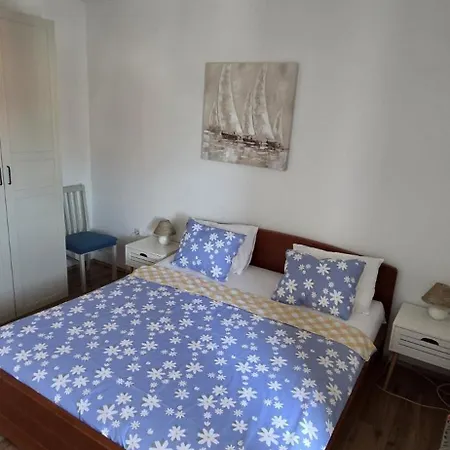Punta Bjanca Stone House Veli Rat