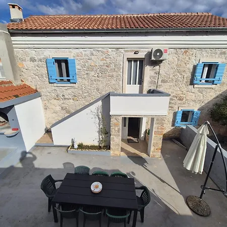 Punta Bjanca Stone House Nyaraló Veli Rat