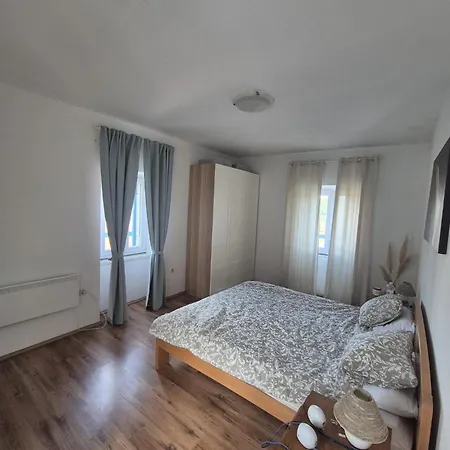 Nyaraló Punta Bjanca Stone House *