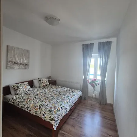 Nyaraló Punta Bjanca Stone House *