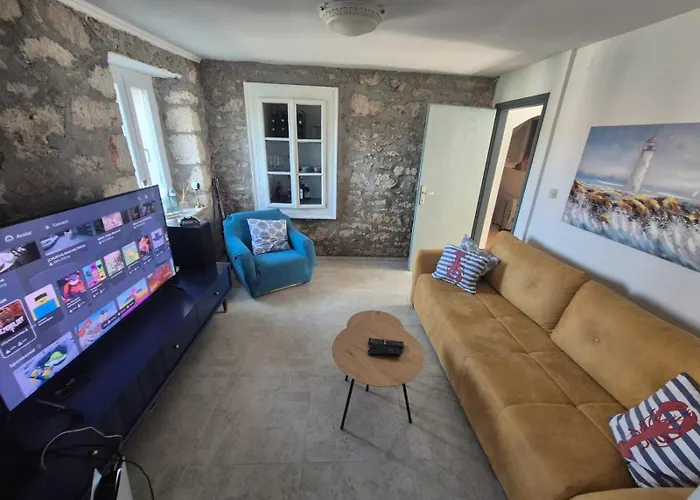 Punta Bjanca Stone House * Veli Rat