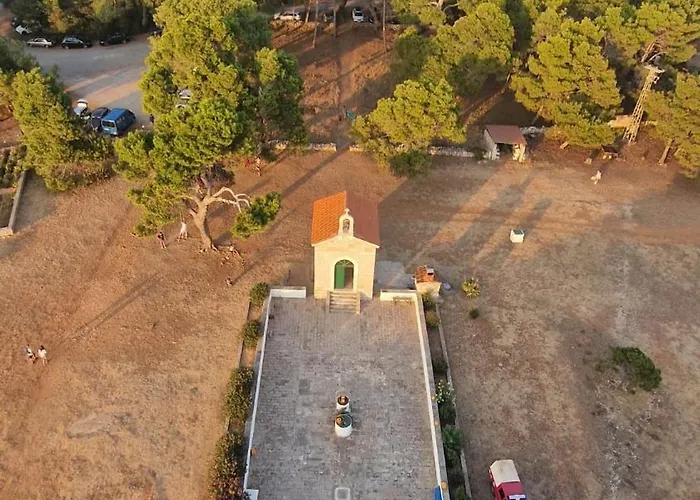 Punta Bjanca Stone House Tatil Evi *
