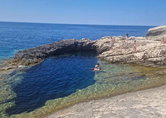 Punta Bjanca Stone House *